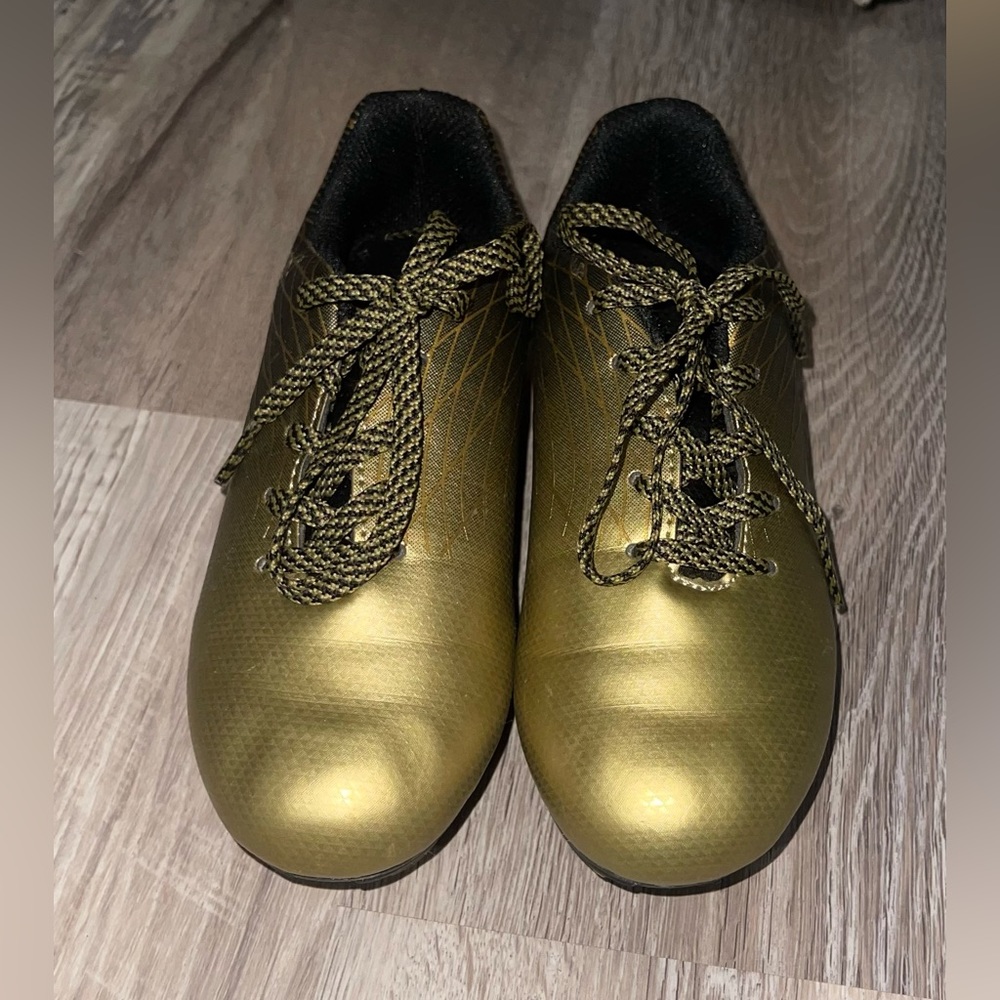 DSG Soccer Cleats - Size 13K